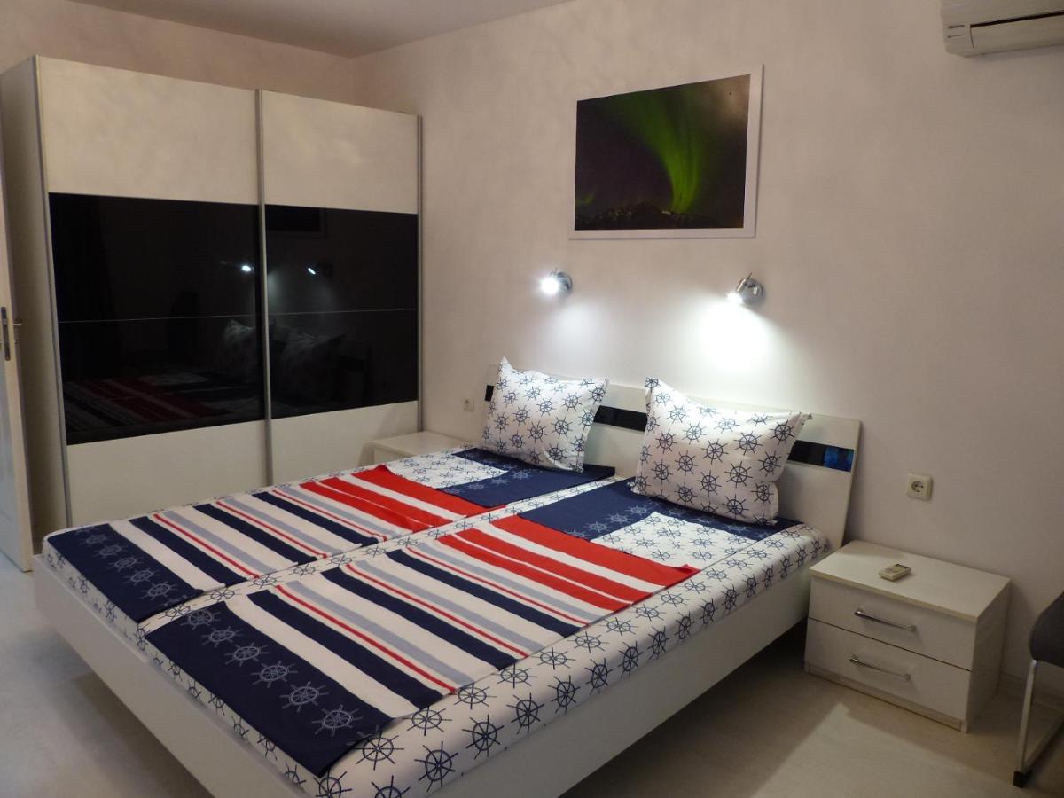 Apartament Holiday Burgas Stad Buitenkant foto