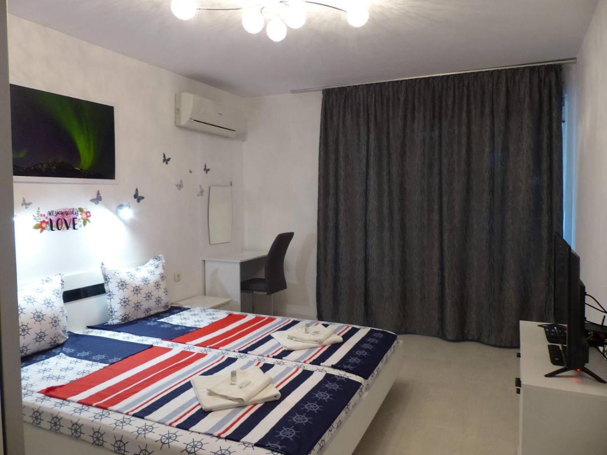 Apartament Holiday Burgas Stad Buitenkant foto